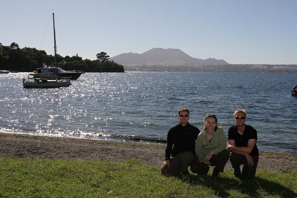 Manu, Martin und Markus vorm Lake Taupo