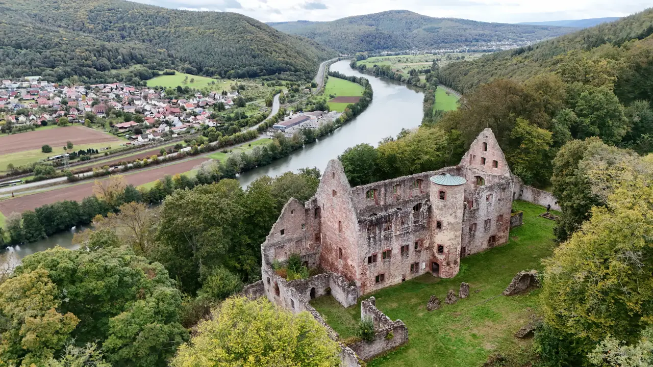 View of the Schönrain ruins above the Main
