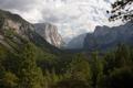 Tunnel View - der wohl bekannteste Blick ins Yosemite Valley