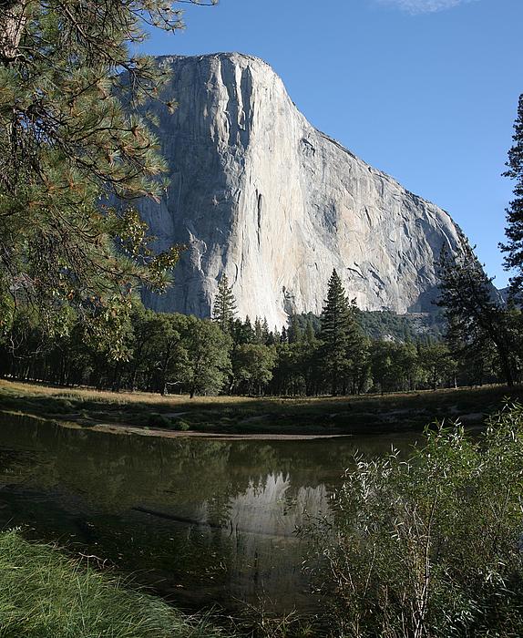 Merced River mit El Capitan