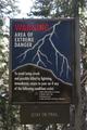 Warnschild am Moro Rock Trail